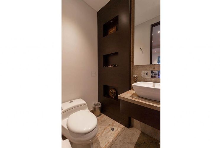 Apartamento de 3 alcobas en venta en Los Rosales, Bogotá, 300 m² · foto 19 de 24