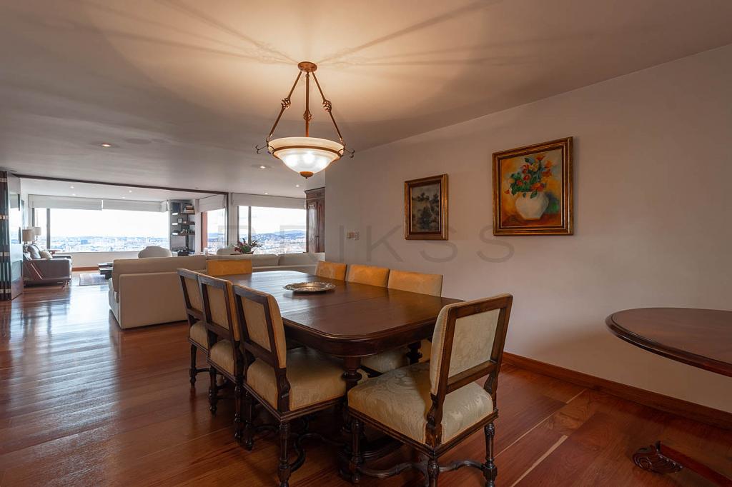 Apartamento en venta en El Refugio, Bogotá · foto 5 de 17