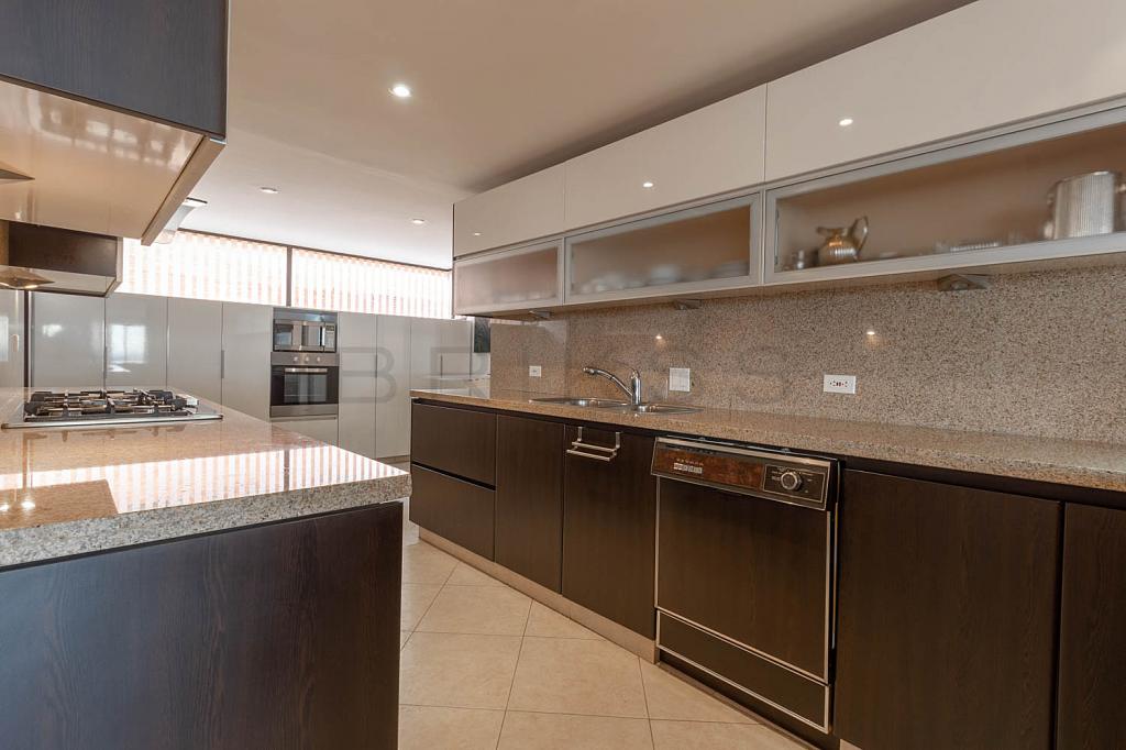 Apartamento en venta en El Refugio, Bogotá · foto 6 de 17
