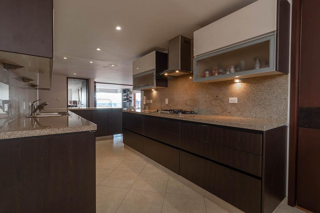 Apartamento en venta en El Refugio, Bogotá · foto 7 de 17