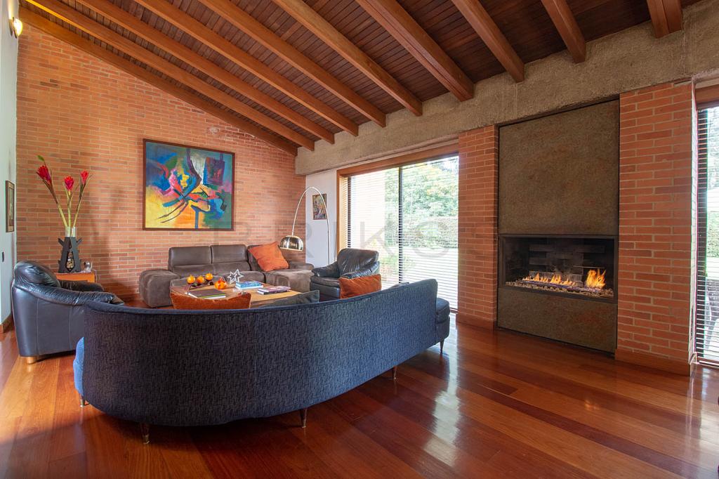 Casa en venta en Casa Blanca Suba, Bogotá · foto 2 de 23