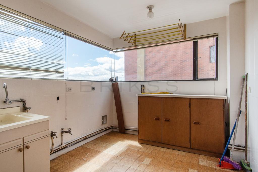 Apartamento en venta en Los Rosales, Bogotá · foto 12 de 24