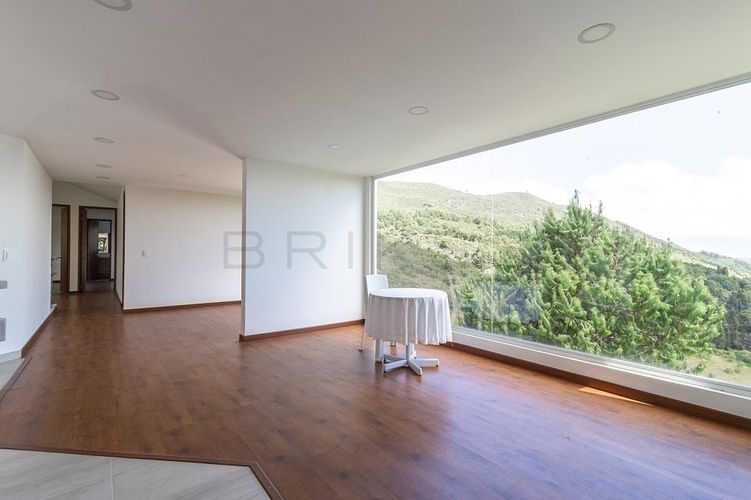 Casa de 4 alcobas en venta en Montana, Sopó, 260 m² · foto 3 de 24