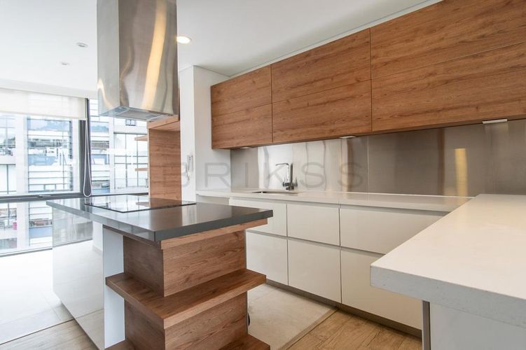 Apartamento en venta en Los Rosales, Bogotá · foto 4 de 17