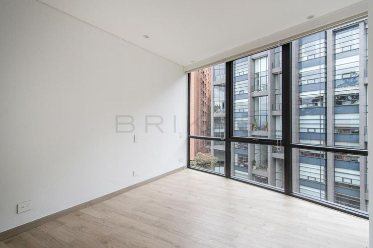 Apartamento en venta en Los Rosales, Bogotá · foto 8 de 17