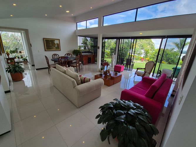 Casa de 3 alcobas en venta en San Antonio, Armenia, 1300 m² · foto 4 de 22