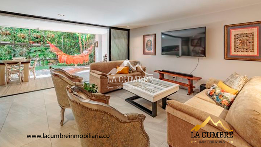 Casa de 3 alcobas en venta en Cumbres, Envigado, 300 m² · foto 10 de 21