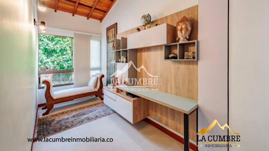 Casa de 3 alcobas en venta en Cumbres, Envigado, 300 m² · foto 16 de 21