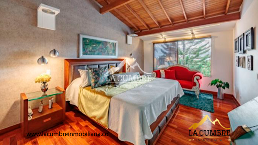 Casa de 3 alcobas en venta en Cumbres, Envigado, 300 m² · foto 20 de 21