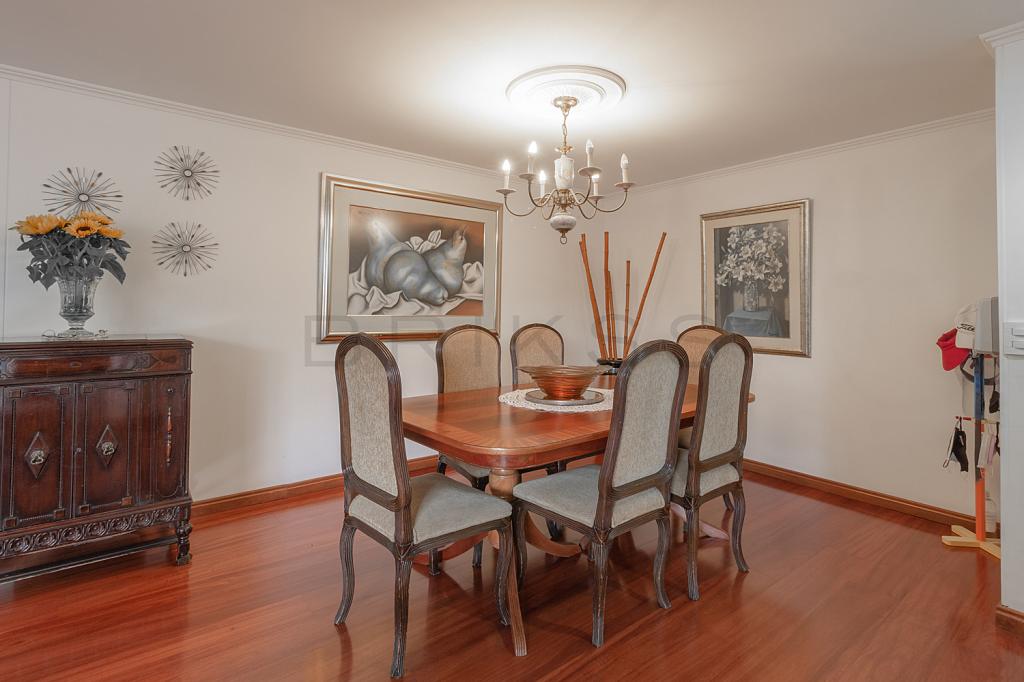 Apartamento en venta en Santa Ana Oriental, Bogotá · foto 3 de 19