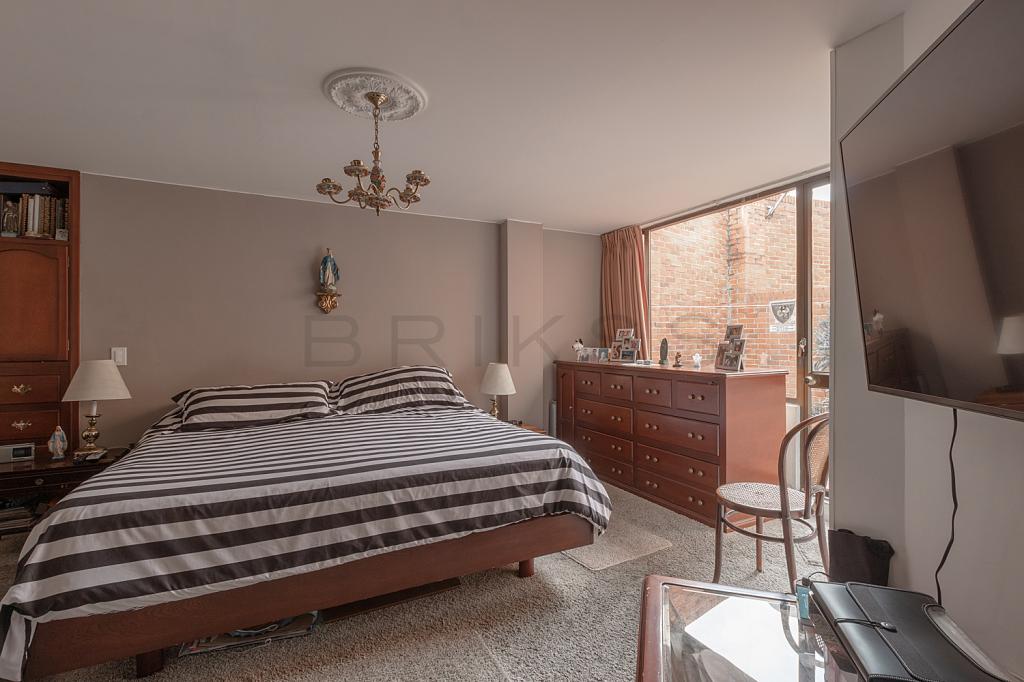 Apartamento en venta en Santa Ana Oriental, Bogotá · foto 7 de 19
