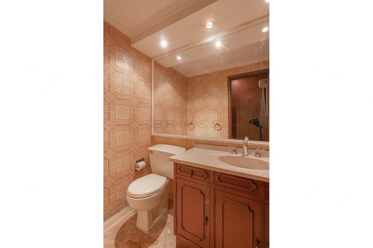 Casa de 4 alcobas en venta en Chicó Alto, Bogotá, 1600 m² · foto 8 de 20