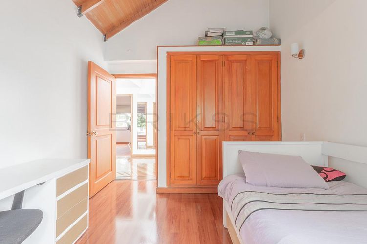 Casa de 4 alcobas en venta en Sotileza, Bogotá, 265 m² · foto 19 de 24