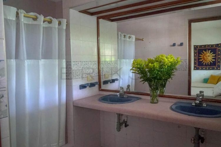 Casa de 4 alcobas en venta en Ub. Bavaria, Girardot, 325 m² · foto 17 de 24