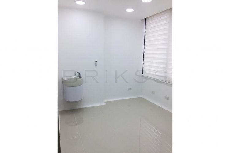 Oficina en arriendo en Canelon, Cajicá, 31 m² · foto 3 de 5