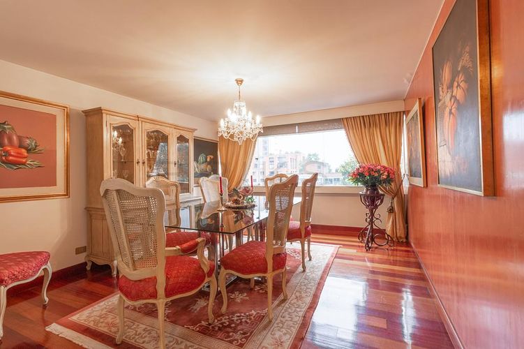 Apartamento en venta en Los Rosales, Bogotá · foto 4 de 16