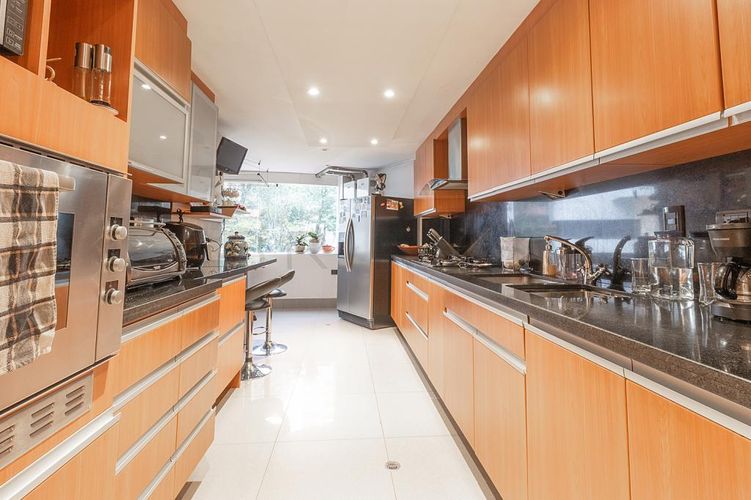 Apartamento en venta en Los Rosales, Bogotá · foto 5 de 16