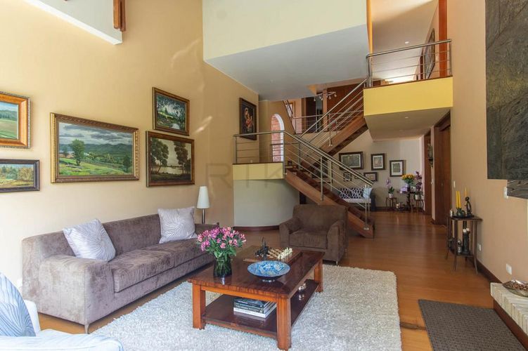 Casa de 4 alcobas en venta en Aposentos, Sopó, 450 m² · foto 4 de 24