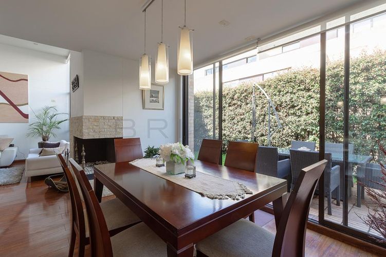 Casa de 3 alcobas en venta en Casa Blanca, Bogotá, 225 m² · foto 4 de 24