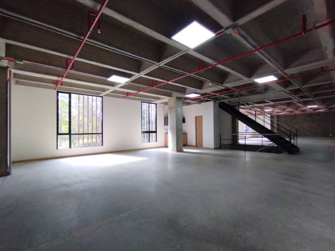 Bodega en arriendo en Zona Franca, Rionegro, 2117 m² · foto 18 de 24