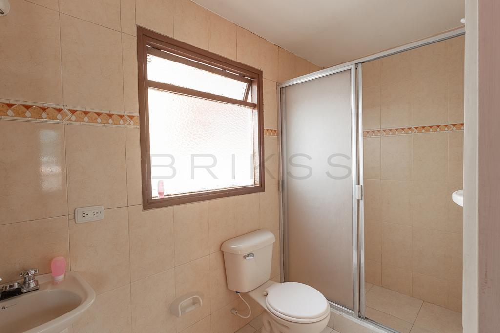 Casa en venta en Monaco, Bogotá · foto 8 de 12