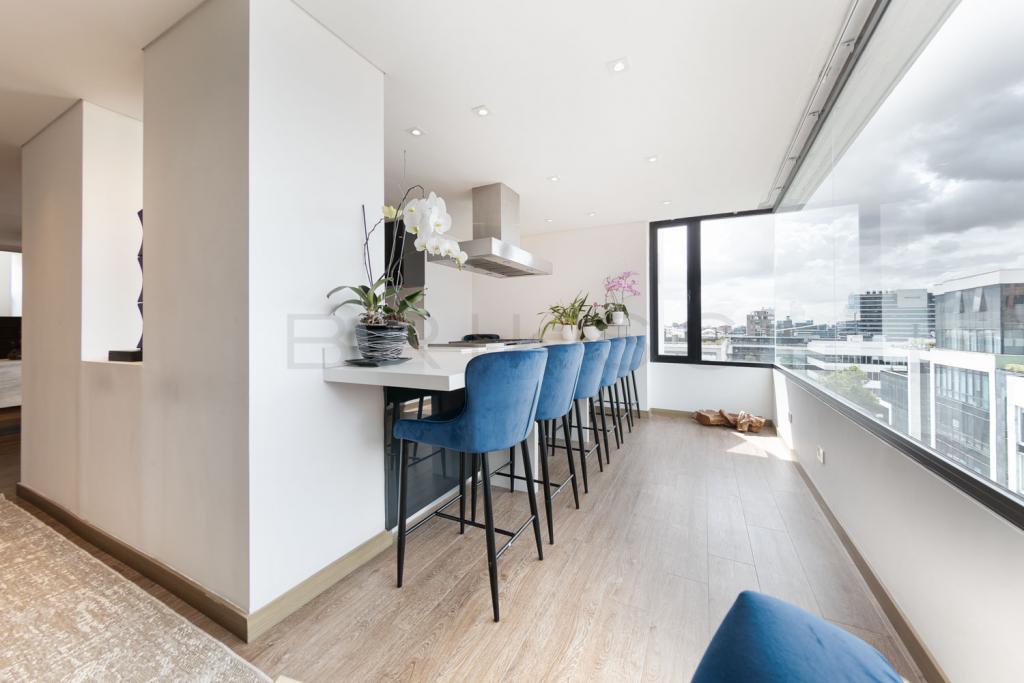 Apartamento en venta en Chico Norte, Bogotá · foto 2 de 15