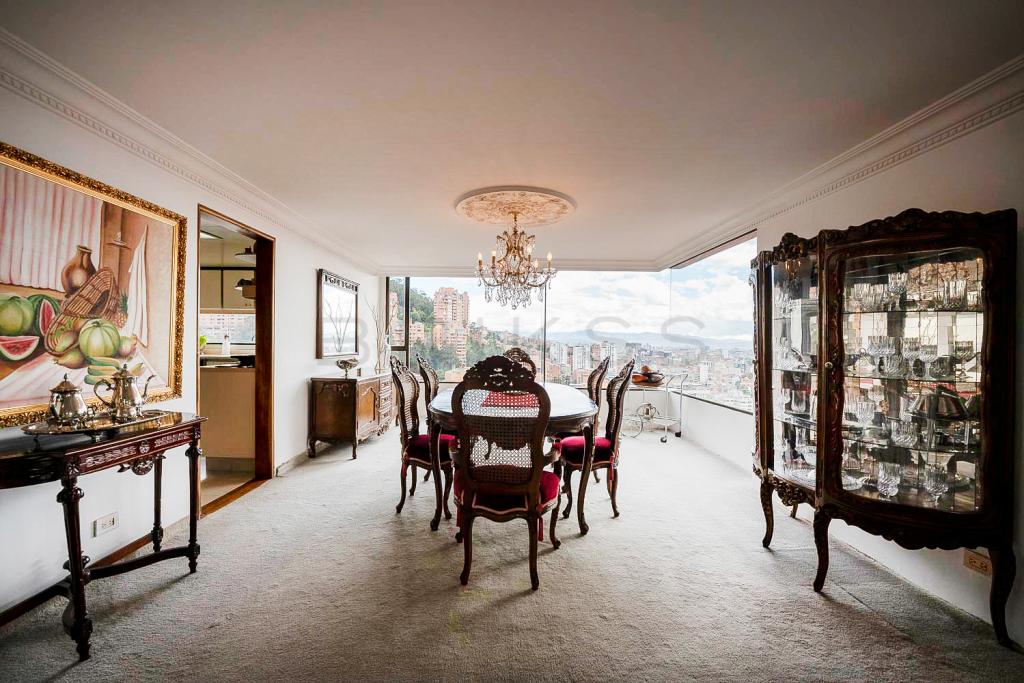 Apartamento en venta en El Refugio, Bogotá · foto 3 de 24