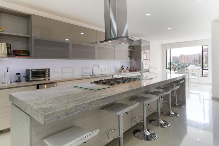 Apartamento de 4 alcobas en venta en Usaquen, Bogotá, 606 m² · foto 8 de 13