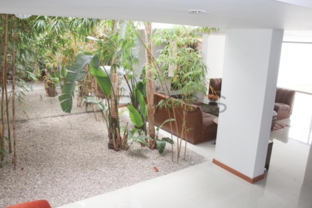 Casa en venta en Santa Ana, Bogotá · foto 3 de 23