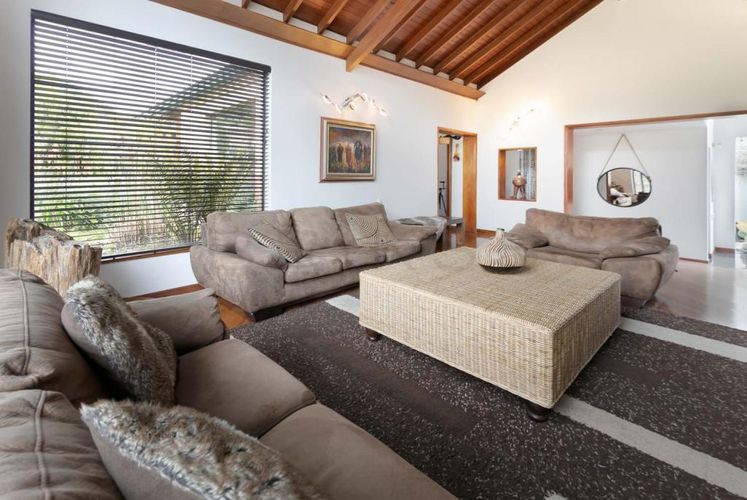 Casa de 5 alcobas en venta en Centro, La Calera, 553 m² · foto 3 de 24