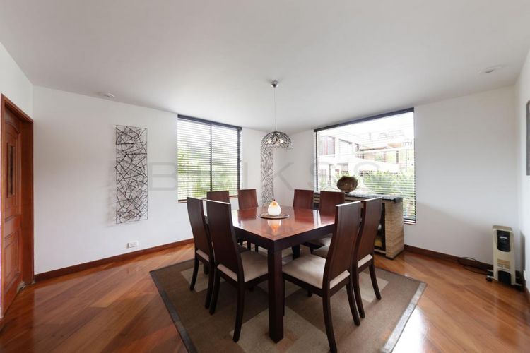 Casa de 5 alcobas en venta en Centro, La Calera, 553 m² · foto 5 de 24