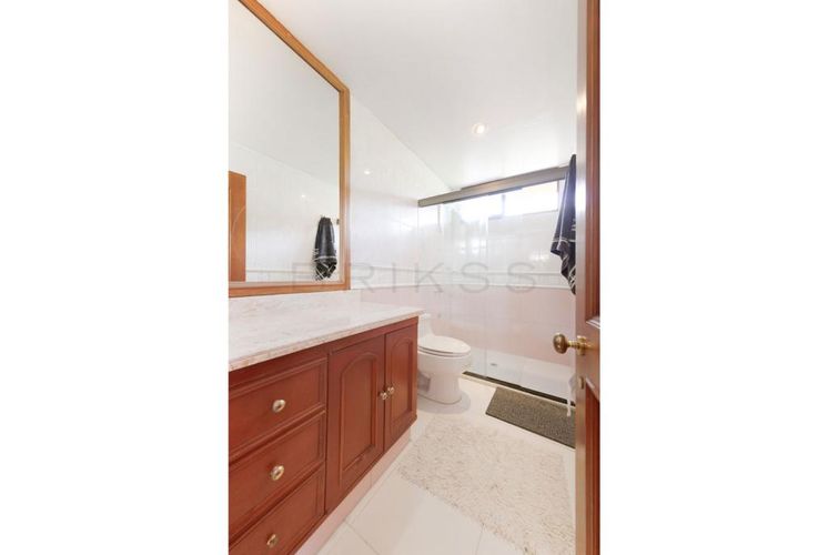 Casa de 5 alcobas en venta en Centro, La Calera, 553 m² · foto 23 de 24