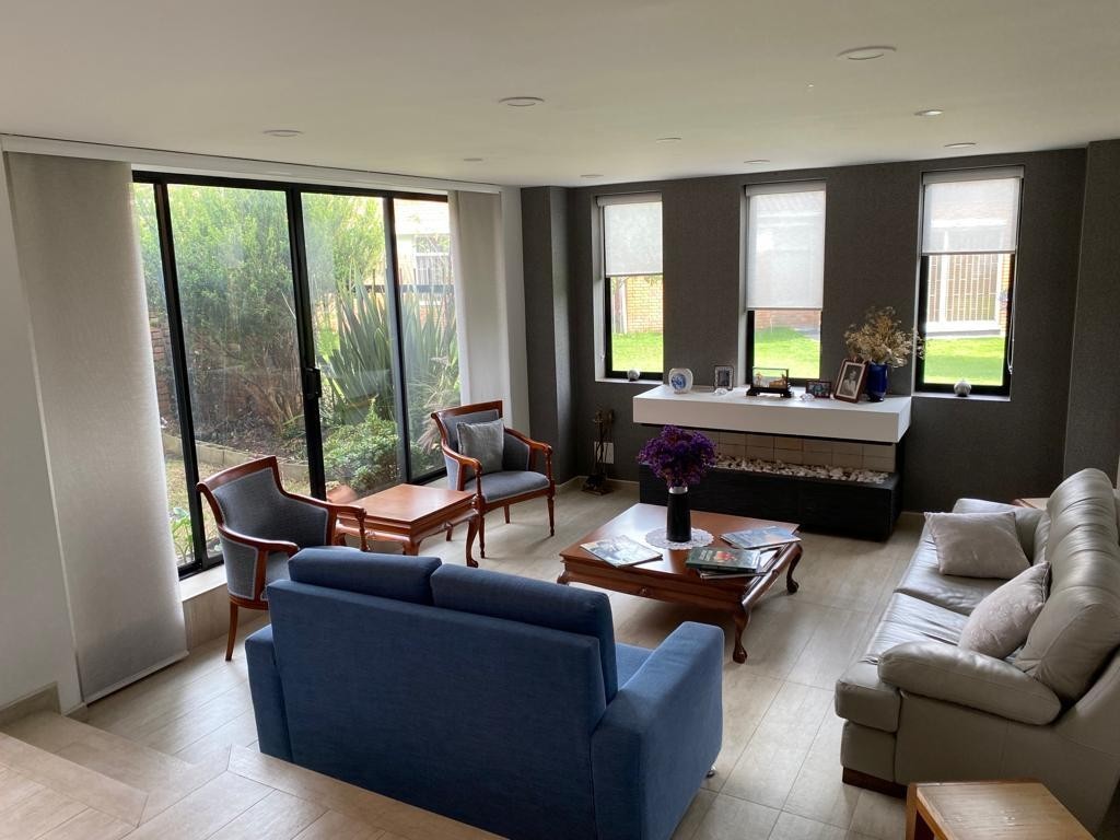 Casa en venta en Las Villas, Bogotá · foto 2 de 24