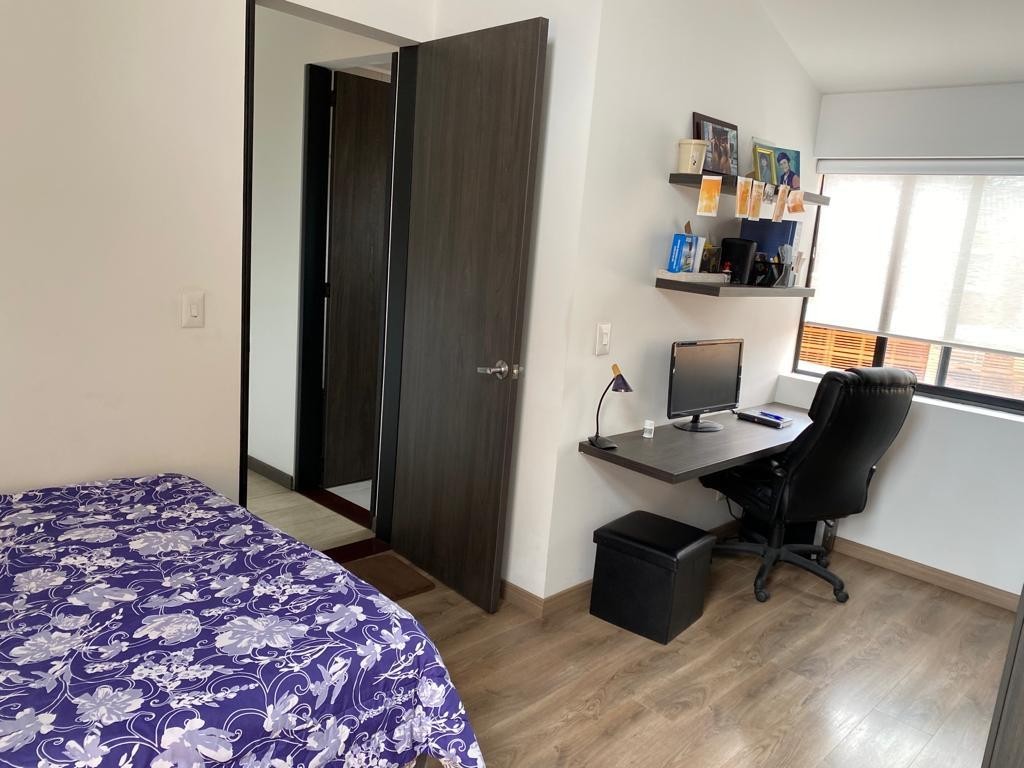 Casa en venta en Las Villas, Bogotá · foto 18 de 24