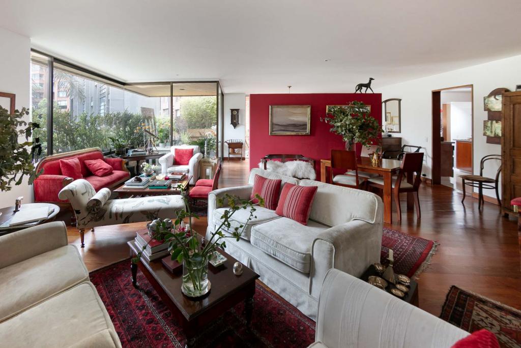 Apartamento en venta en Los Rosales, Bogotá · foto 3 de 18