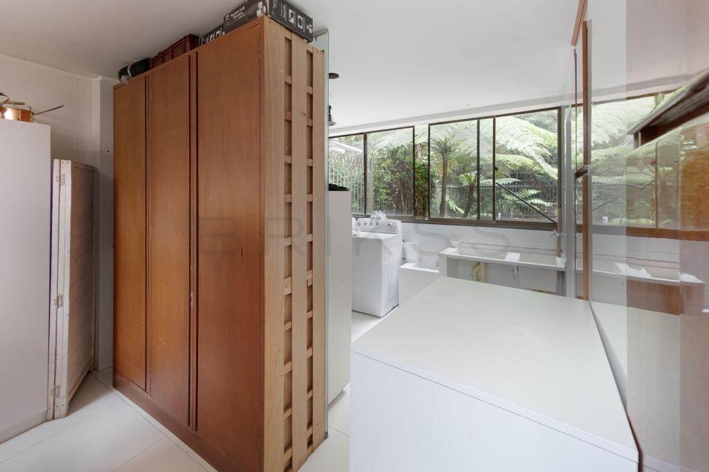 Apartamento en venta en Los Rosales, Bogotá · foto 9 de 18