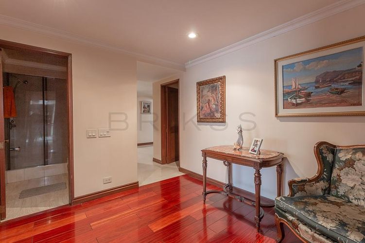 Apartamento de 3 alcobas en venta en La Carolina, Bogotá, 268 m² · foto 12 de 23