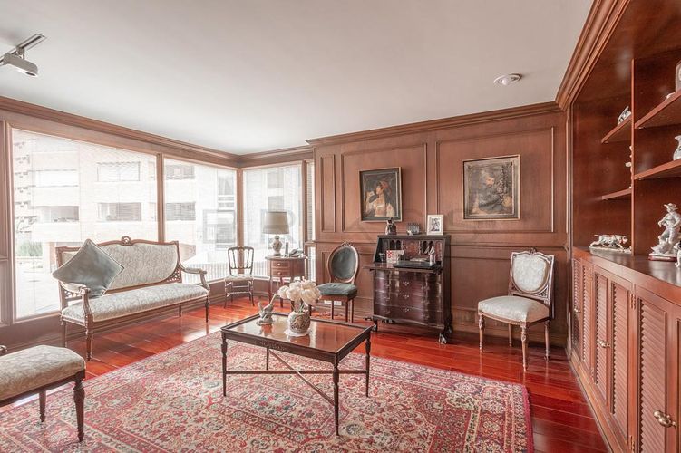 Apartamento de 3 alcobas en venta en La Carolina, Bogotá, 268 m² · foto 13 de 23
