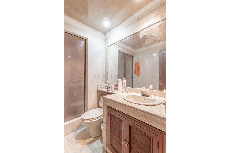 Apartamento de 3 alcobas en venta en La Carolina, Bogotá, 268 m² · foto 17 de 23