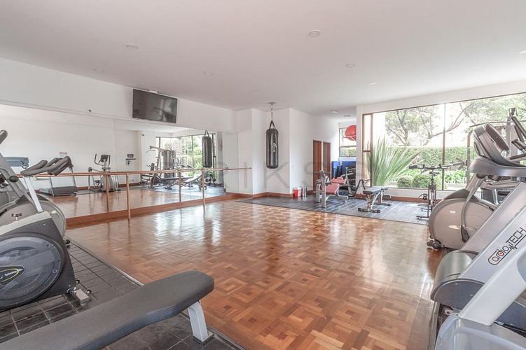 Apartamento de 3 alcobas en venta en La Carolina, Bogotá, 268 m² · foto 21 de 23
