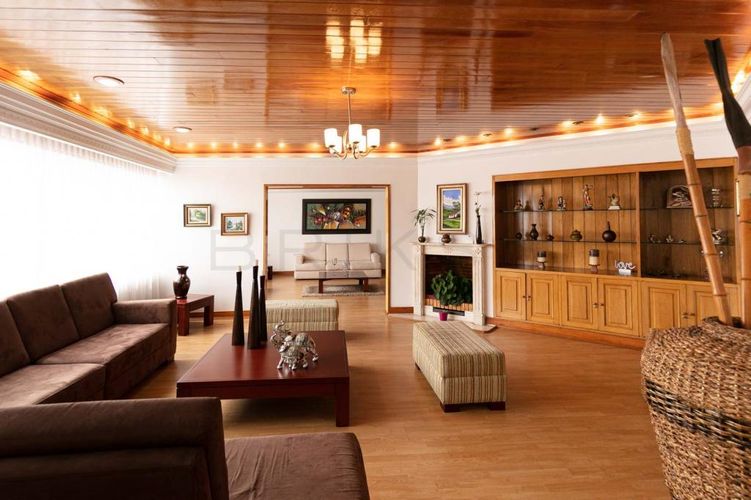 Apartamento en venta en La Carolina, Bogotá · foto 2 de 24