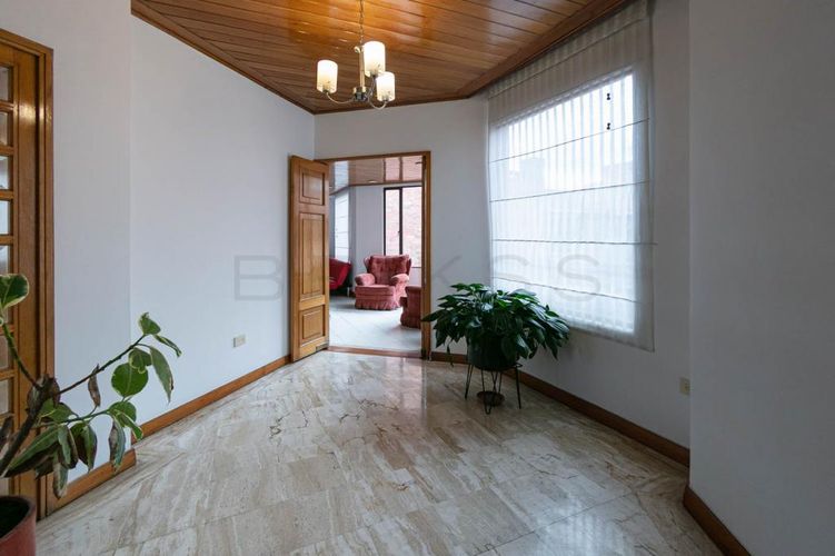 Apartamento en venta en La Carolina, Bogotá · foto 8 de 24