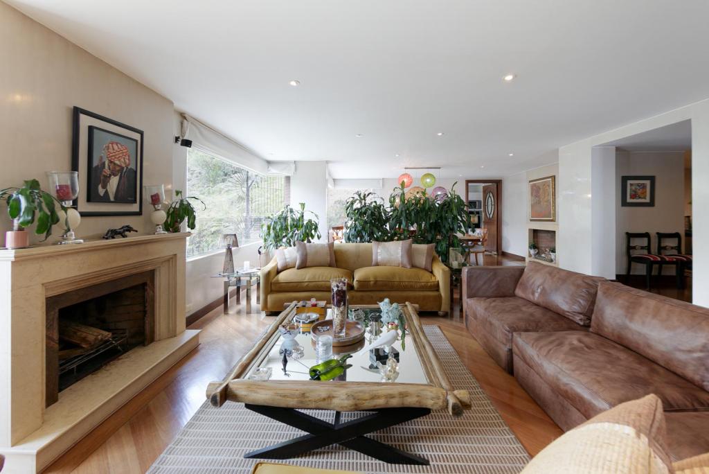 Apartamento en venta en Santa Ana Oriental, Bogotá · foto 2 de 24