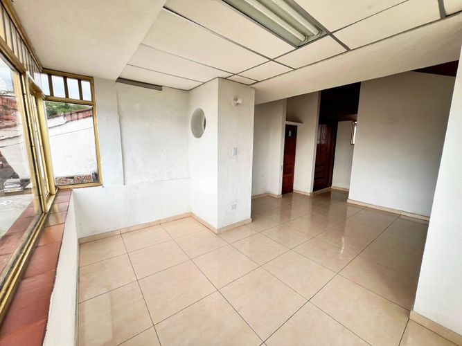 Casa de 5 alcobas en venta en Barzal Bajo Sur, Villavicencio, 350 m² · foto 21 de 24