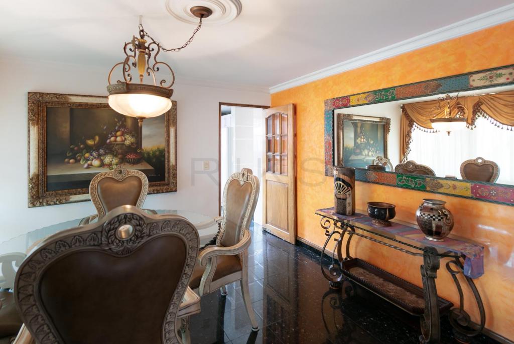 Casa en venta en Chapinero Alto, Bogotá · foto 6 de 24