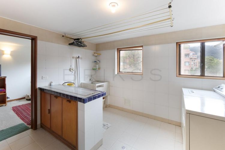 Apartamento de 3 alcobas en venta en La Carolina, Bogotá, 300 m² · foto 10 de 18