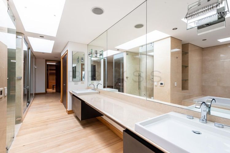 Apartamento de 5 alcobas en venta en Chico Norte, Bogotá, 780 m² · foto 14 de 24