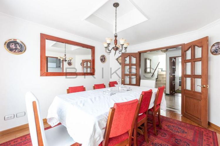 Apartamento de 3 alcobas en venta en Chicó Navarra, Bogotá, 186 m² · foto 6 de 24
