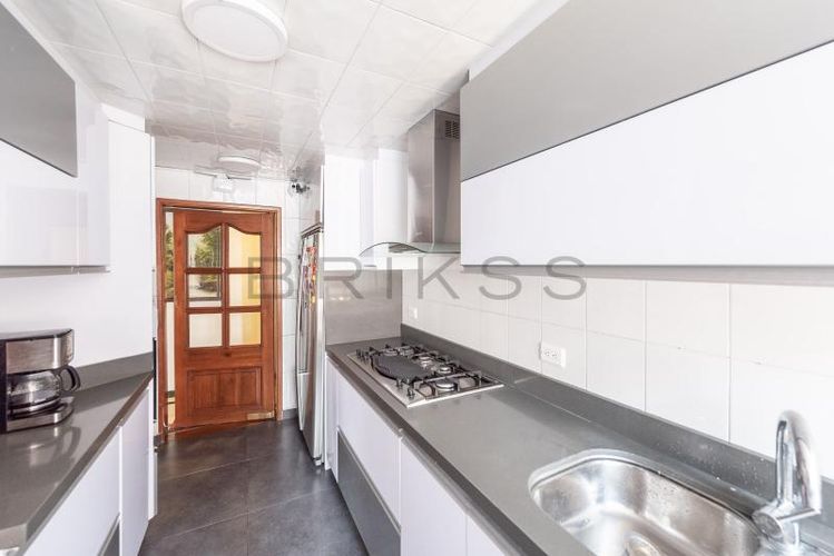 Apartamento de 3 alcobas en venta en Chicó Navarra, Bogotá, 186 m² · foto 8 de 24