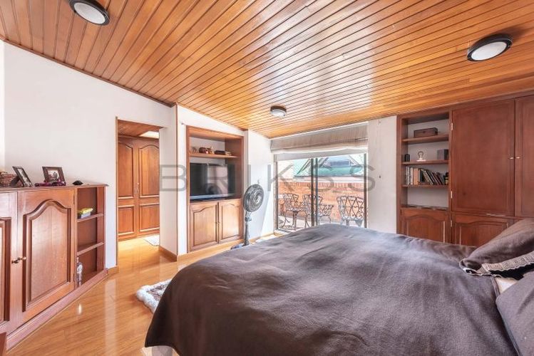 Apartamento de 3 alcobas en venta en Chicó Navarra, Bogotá, 186 m² · foto 12 de 24